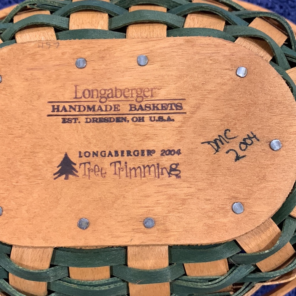 Longaberger 2004 Tree Trimming Collection Gumdrop basket set. - Picture 5 of 11